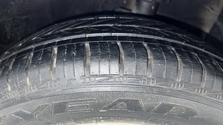 Used 2014 Hyundai Grand i10 [2013-2017] Asta AT 1.2 Kappa VTVT Petrol Automatic tyres RIGHT FRONT TYRE TREAD VIEW