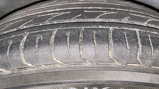 Used 2013 Hyundai i10 [2010-2016] Sportz 1.2 Petrol Petrol Manual tyres RIGHT REAR TYRE TREAD VIEW