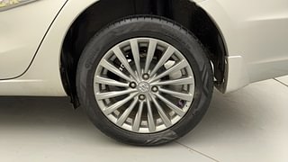 Used 2016 Maruti Suzuki Ciaz ZXI+ AT Petrol Automatic tyres LEFT REAR TYRE RIM VIEW