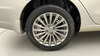 Used 2016 Maruti Suzuki Ciaz ZXI+ AT Petrol Automatic tyres RIGHT REAR TYRE RIM VIEW
