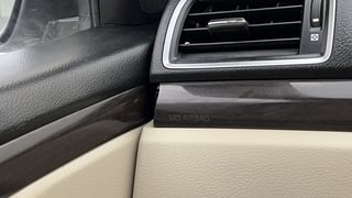 Used 2016 Maruti Suzuki Ciaz ZXI+ AT Petrol Automatic top_features Airbags