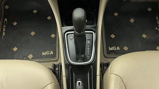 Used 2016 Maruti Suzuki Ciaz ZXI+ AT Petrol Automatic interior GEAR  KNOB VIEW