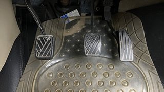 Used 2019 Maruti Suzuki Dzire [2017-2020] VXI Petrol Manual interior PEDALS VIEW