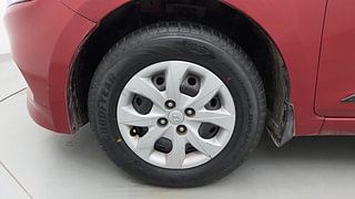 Used 2016 Hyundai Elite i20 [2014-2018] Sportz 1.2 Petrol Manual tyres LEFT FRONT TYRE RIM VIEW