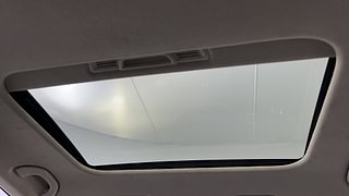 Used 2022 Skoda Slavia Style 1.5L TSI AT Petrol Automatic top_features Sunroof