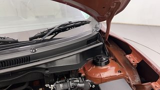 Used 2019 Maruti Suzuki Dzire [2017-2020] VXI Petrol Manual engine ENGINE LEFT SIDE HINGE & APRON VIEW