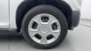 Used 2022 maruti-suzuki S-Presso VXI Plus Petrol Manual tyres RIGHT FRONT TYRE RIM VIEW