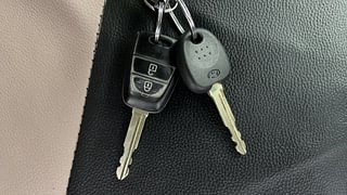 Used 2018 Hyundai Grand i10 Sportz 1.2 Kappa VTVT Petrol Manual extra CAR KEY VIEW