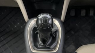 Used 2020 Hyundai New Santro 1.1 Sportz MT Petrol Manual interior GEAR  KNOB VIEW