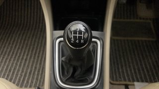 Used 2021 Maruti Suzuki Ciaz Alpha Petrol Petrol Manual interior GEAR  KNOB VIEW