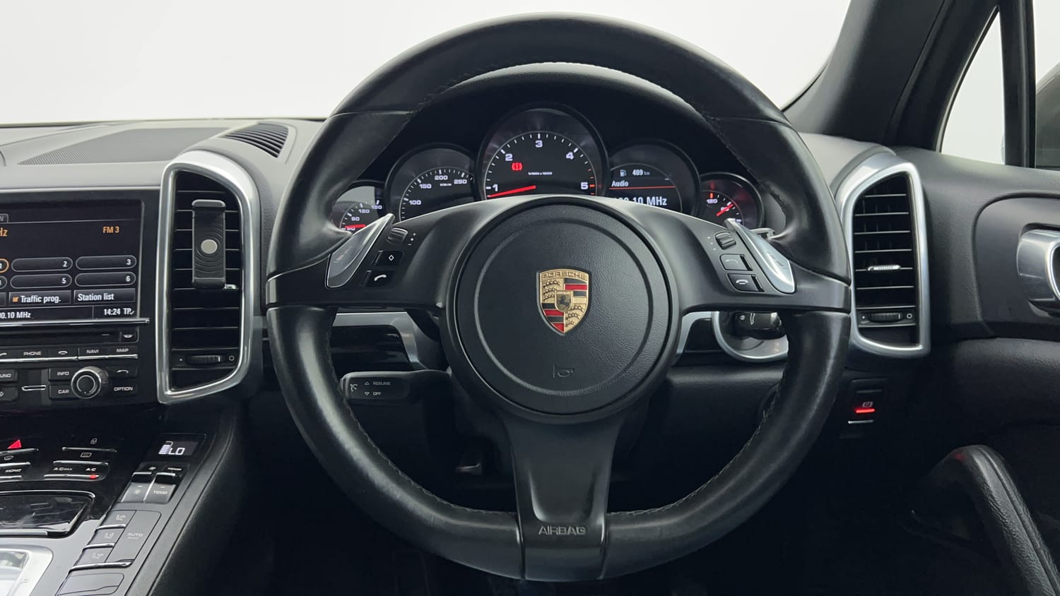 New Porsche Cayenne interior STEERING VIEW