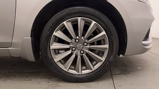 Used 2021 Maruti Suzuki Ciaz Alpha Petrol Petrol Manual tyres RIGHT FRONT TYRE RIM VIEW
