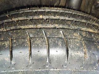 Used 2011 Maruti Suzuki Swift [2011-2017] VXi Petrol Manual tyres LEFT REAR TYRE TREAD VIEW