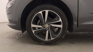 Used 2022 Tata Altroz XZ 1.5 Diesel Manual tyres LEFT FRONT TYRE RIM VIEW