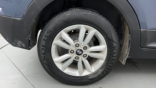 Used 2016 Hyundai Creta [2015-2018] 1.6 SX Plus Petrol Petrol Manual tyres RIGHT REAR TYRE RIM VIEW