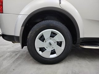 Used 2017 Mahindra XUV500 [2015-2018] W6 Diesel Manual tyres RIGHT REAR TYRE RIM VIEW