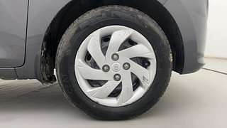 Used 2020 Hyundai New Santro 1.1 Sportz MT Petrol Manual tyres RIGHT FRONT TYRE RIM VIEW