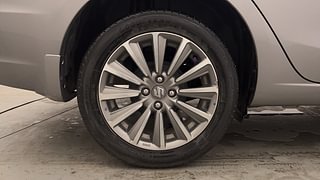 Used 2021 Maruti Suzuki Ciaz Alpha Petrol Petrol Manual tyres RIGHT REAR TYRE RIM VIEW