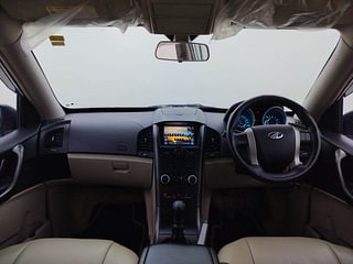 Used 2017 Mahindra XUV500 [2015-2018] W6 Diesel Manual interior DASHBOARD VIEW