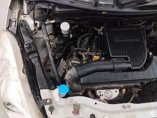 Used 2011 Maruti Suzuki Swift [2011-2017] VXi Petrol Manual engine ENGINE RIGHT SIDE VIEW