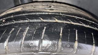 Used 2021 Maruti Suzuki Ciaz Alpha Petrol Petrol Manual tyres RIGHT REAR TYRE TREAD VIEW