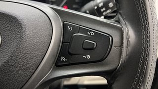 Used 2022 Tata Altroz XZ 1.5 Diesel Manual top_features Cruise control