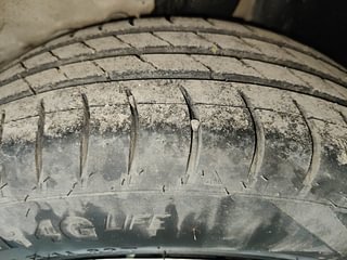 Used 2013 Ford Figo [2010-2015] Duratec Petrol EXI 1.2 Petrol Manual tyres LEFT REAR TYRE TREAD VIEW