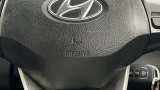 Used 2021 Hyundai Venue [2019-2022] SX 1.5 CRDI Diesel Manual top_features Airbags