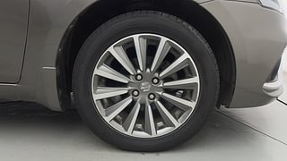 Used 2021 Maruti Suzuki Ciaz Alpha AT Petrol Petrol Automatic tyres RIGHT FRONT TYRE RIM VIEW