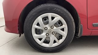 Used 2018 Hyundai Grand i10 [2017-2020] Sportz (O) 1.2 kappa VTVT Petrol Manual tyres LEFT FRONT TYRE RIM VIEW