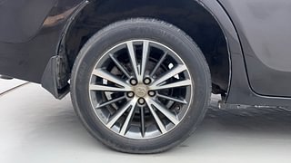 Used 2019 Toyota Corolla Altis [2017-2020] VL CVT Petrol Petrol Automatic tyres RIGHT REAR TYRE RIM VIEW