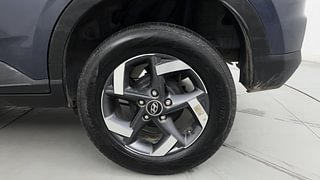 Used 2021 Hyundai Venue [2019-2022] SX 1.5 CRDI Diesel Manual tyres LEFT REAR TYRE RIM VIEW