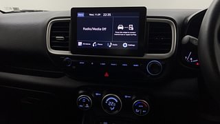 Used 2021 Hyundai Venue [2019-2022] SX 1.5 CRDI Diesel Manual top_features Integrated (in-dash) music system