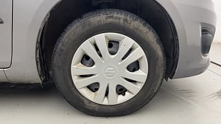 Used 2013 Maruti Suzuki Swift Dzire VXI Petrol Manual tyres RIGHT FRONT TYRE RIM VIEW