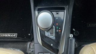 Used 2019 Toyota Corolla Altis [2017-2020] VL CVT Petrol Petrol Automatic interior GEAR  KNOB VIEW