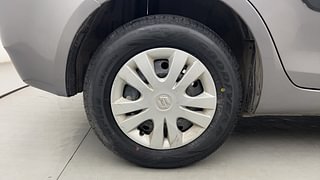 Used 2013 Maruti Suzuki Swift Dzire VXI Petrol Manual tyres RIGHT REAR TYRE RIM VIEW