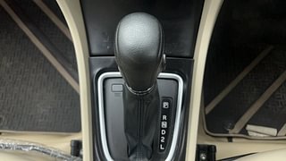 Used 2021 Maruti Suzuki Ciaz Alpha AT Petrol Petrol Automatic interior GEAR  KNOB VIEW