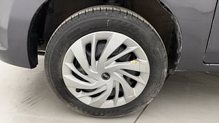 Used 2019 Maruti Suzuki Alto K10 [2014-2019] VXI AMT Petrol Automatic tyres LEFT FRONT TYRE RIM VIEW