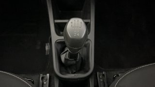 Used 2021 Renault Kwid RXL Petrol Manual interior GEAR  KNOB VIEW