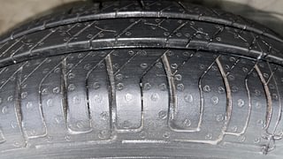 Used 2012 Maruti Suzuki Wagon R 1.0 [2010-2019] LXi Petrol Manual tyres RIGHT FRONT TYRE TREAD VIEW