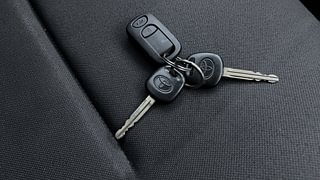 Used 2012 Toyota Etios Liva [2010-2017] G Petrol Manual extra CAR KEY VIEW