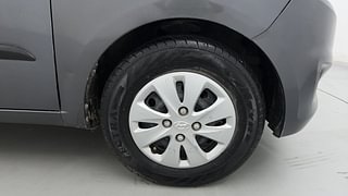 Used 2013 Hyundai i10 magna 1.1 Petrol Manual tyres RIGHT FRONT TYRE RIM VIEW