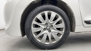 Used 2016 Maruti Suzuki Baleno [2015-2019] Zeta AT Petrol Petrol Automatic tyres LEFT FRONT TYRE RIM VIEW