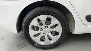 Used 2018 Hyundai Xcent [2017-2019] E+ CNG (Outside Fitted) Petrol+cng Manual tyres RIGHT REAR TYRE RIM VIEW