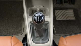 Used 2023 Maruti Suzuki New Ertiga VXi (O) Petrol Manual interior GEAR  KNOB VIEW