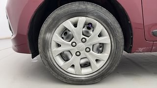 Used 2016 Hyundai Grand i10 [2013-2017] Magna 1.2 Kappa VTVT Petrol Manual tyres LEFT FRONT TYRE RIM VIEW