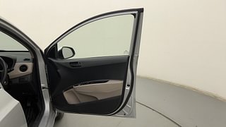 Used 2017 Hyundai Grand i10 [2017-2020] Magna 1.2 Kappa VTVT Petrol Manual interior RIGHT FRONT DOOR OPEN VIEW
