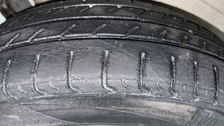 Used 2012 Maruti Suzuki Wagon R 1.0 [2010-2019] LXi Petrol Manual tyres RIGHT REAR TYRE TREAD VIEW