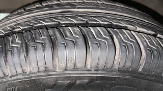 Used 2012 Toyota Etios Liva [2010-2017] G Petrol Manual tyres LEFT FRONT TYRE TREAD VIEW