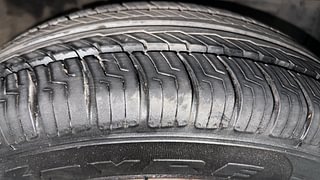 Used 2012 Toyota Etios Liva [2010-2017] G Petrol Manual tyres RIGHT FRONT TYRE TREAD VIEW